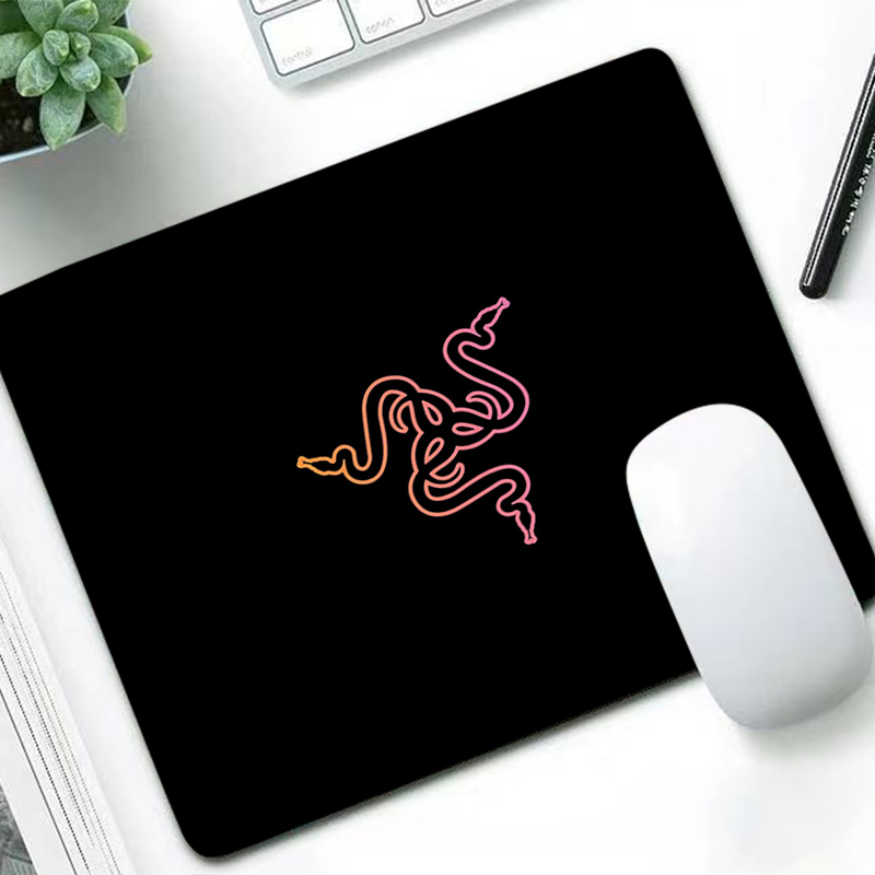Razer Luxury Mouse Pad Anime G - Gaming Pc Equipment recension och pris